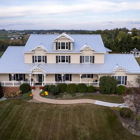 Hillside Villa Ohio ミラーズバーグ エクステリア 写真